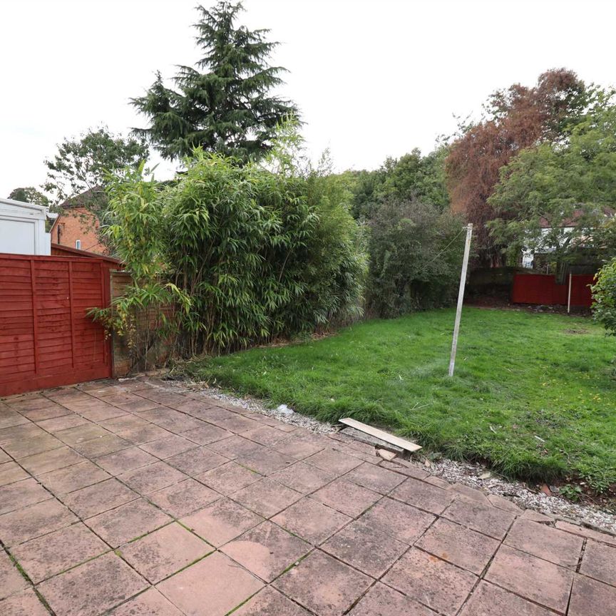 Bowerdean Road, High Wycombe - Photo 1