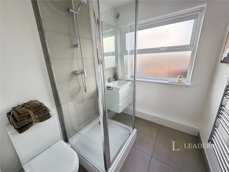 studio to rent Howard Place, Brighton, East Sussex, BN1 - Photo 5