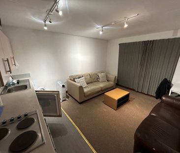 1 Bed Flat, City Road, BS2 - Photo 1