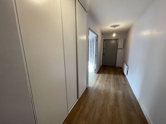 3 pièces 75.74 m² APPARTEMENT T3 GRATTE-CIEL Villeurbanne (69100) Le bien en vidéo - Photo 1