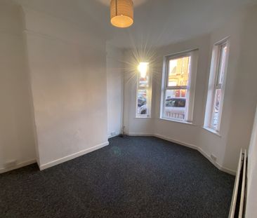 3 Bed Terraced House, Kipling Avenue, CH42 - Photo 5