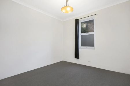 Room 3/11 Perouse Road, - Photo 2