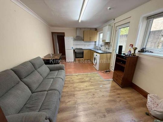 Claude Road, Roath, Cardiff, CF24 - Photo 1