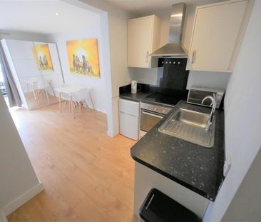 1 bedroom flat to rent - Photo 5