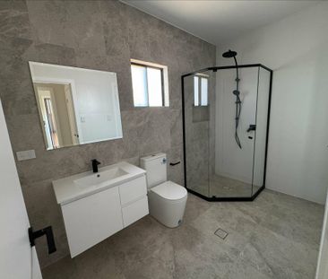 BRAND NEW GRANNYFLAT - Photo 6