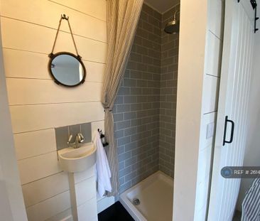 3 bedroom semi-detached house to rent - Photo 6