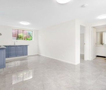 FAMILY HOME IN HEART OF MOUNT DRUITT!!! - Photo 4