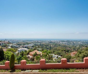 2 bedroom luxury Apartment for rent in Benahavís, Spain - Photo 4