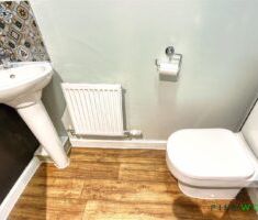 4 BEDROOM House - Mid Town House - Photo 6