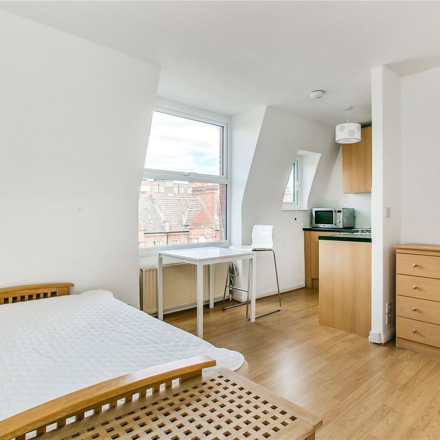 Comeragh Road, Brook Green, W14, London - Photo 1