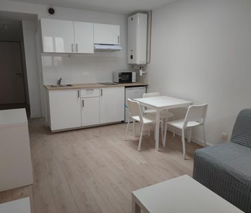 Location Appartement 1 pièce 23m² BORDEAUX 33800 - Photo 2