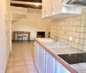 Location Appartement 1 pièce 18m² EGUILLES 13510 - Photo 1