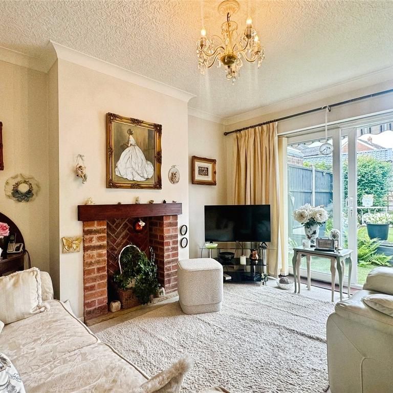 2 bedroom bungalow to rent - Photo 1