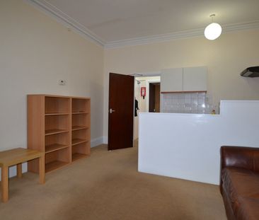 1 Bed Flat, Shirley Road, B27 - Photo 2