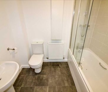 2 bedroom semi-detached house to rent - Photo 6