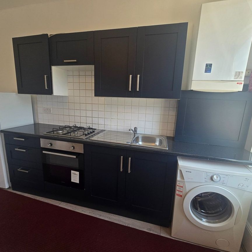 1 Bed Flat, Kent House Road, SE26 - Photo 1