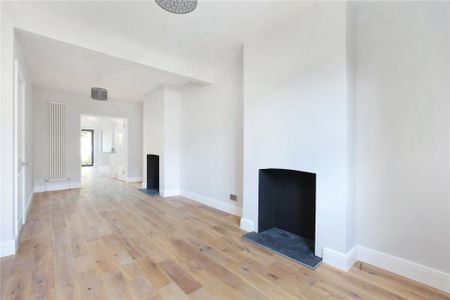 3 bedroom terraced house to rent - Photo 4