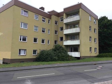 Neue Wohnung, neues Glück! 2-Zimmer-Wohnung mit Balkon in Weende - Photo 2