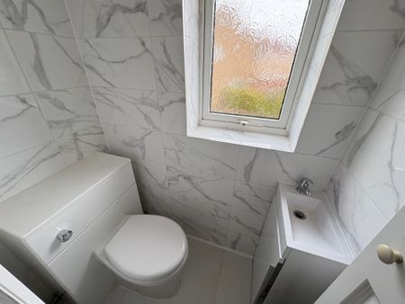 SalterfordRoad, Hucknall, NOTTINGHAM - Photo 3