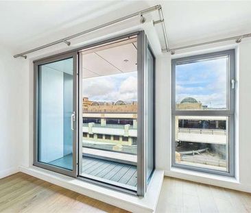 Cromwell Road, Redhill, Surrey, RH1 - Photo 2