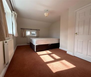 3 bedroom detached house to rent - Photo 5