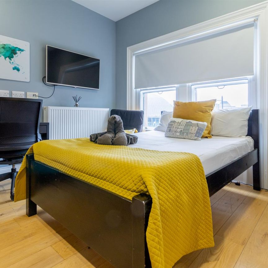 The Bruce Building, Newcastle Upon Tyne - Photo 1