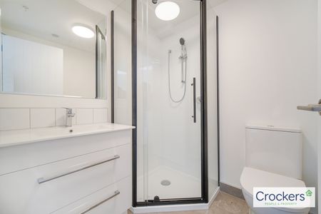 Brand New 2 Bedroom Apartment with Car Park & Storage - Photo 5