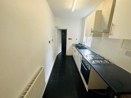 3 bedroom House To Let - Photo 1