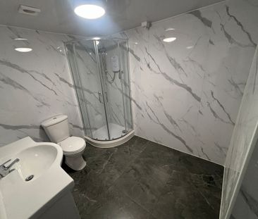 Flat 8, Fosse Road Central, LE3 5PU, Leicester - Photo 2