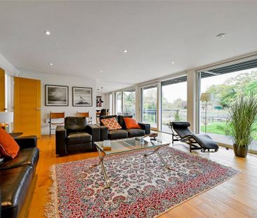 4 bedroom detached house to rent - Photo 3