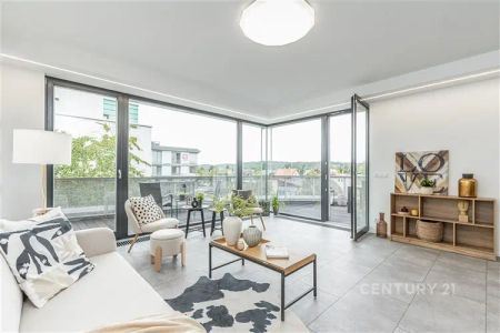 Okouzlující mezonet 4+KK s výhledem na Brdské lesy, dvě terasy a dvě garážové stání – Černošice - Fotografie 3