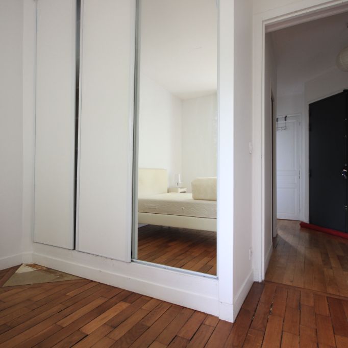 Appartement a louer Paris - Loyer €1 319/mois charges comprises ** - Photo 1
