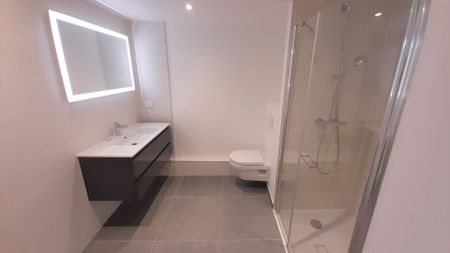 location Appartement T2 DE 54.4m² À ISSY LES MOULINEAUX - Photo 2