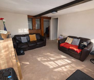 The Street, Bearsted - Photo 1