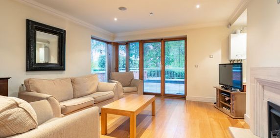 1 Cedar Lodge, Farmleigh Woods, Castleknock, Dublin 15 - Photo 2