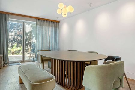 Stunning, gated family house in London Fields. - Photo 3