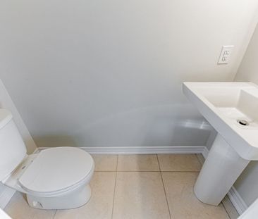 For Lease - 43 Gillivary Drive, Whitby, Ontario - Photo 5