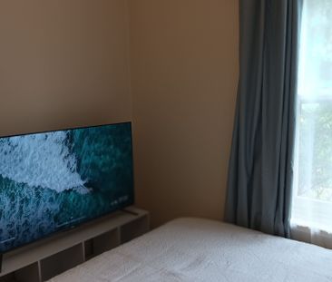 Elizabeth Park - Photo 5