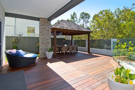 Modern Two-Level Family Home with Pool in Reedy Creek - Photo 4
