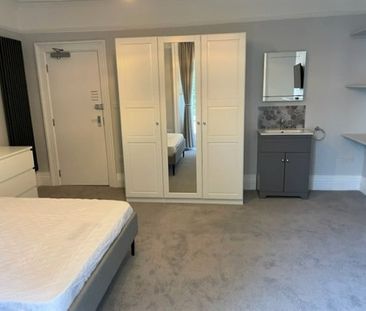 Room in a Shared Flat, Egremont Place, BN2 - Photo 5