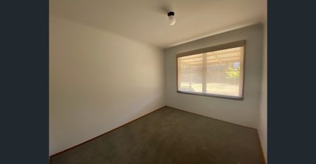 FAMILY HOME IN THE WEST - Photo 4