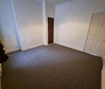 1 bedroom ground floor flat to rent - Photo 4