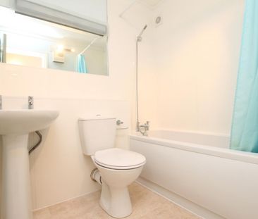 1 bedroom apartment to rent St Michaels Court, Princes Road, Weybri... - Photo 4