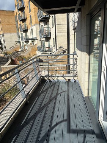 1 Bed Flat, Glaisher Street, SE8 - Photo 5