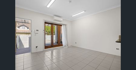 Light and bright apartment! - Photo 5