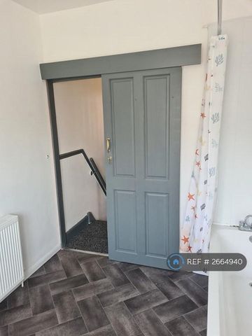 2 bedroom end of terrace house to rent - Photo 4