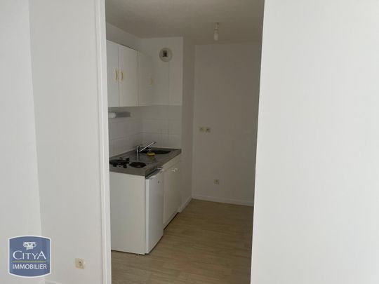 Location Appartement 2 pièces 33m² LONGUEAU 80330 - Photo 1