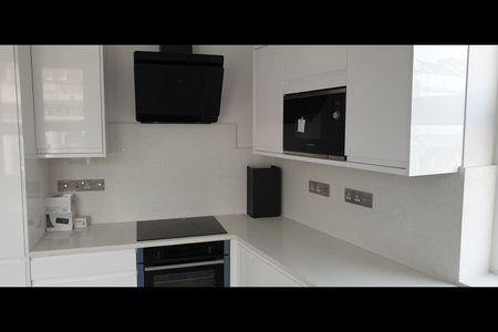 1 Bed Flat, Cairns Road, SW11 - Photo 4