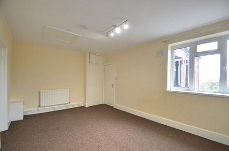 2 bedroom apartment - Photo 5