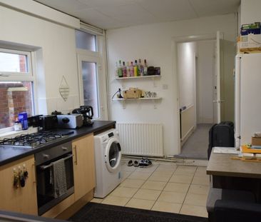 1 Bed Flat, Junction Road, RG1 - Photo 4